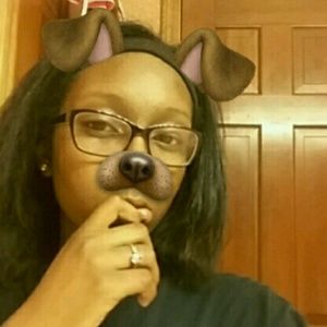 Meet your Posher, Markaela