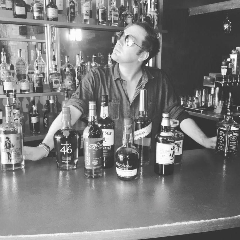 Meet your Posher, Johnston