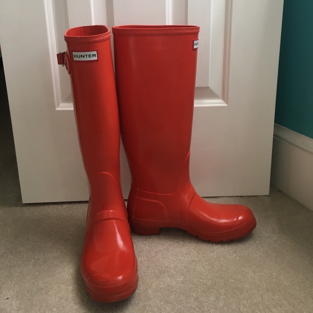 Super cute orange hunter rain boots