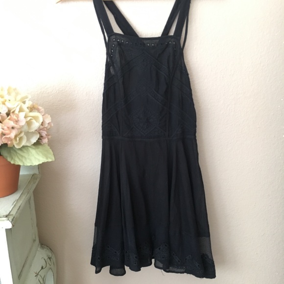 Free People 🌷 NWT Marrakesh Black Lace Tunic - Picture 3 of 8