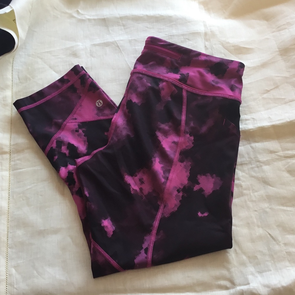 Lululemon Inspire Crop Size 10. Tear Tag attached.