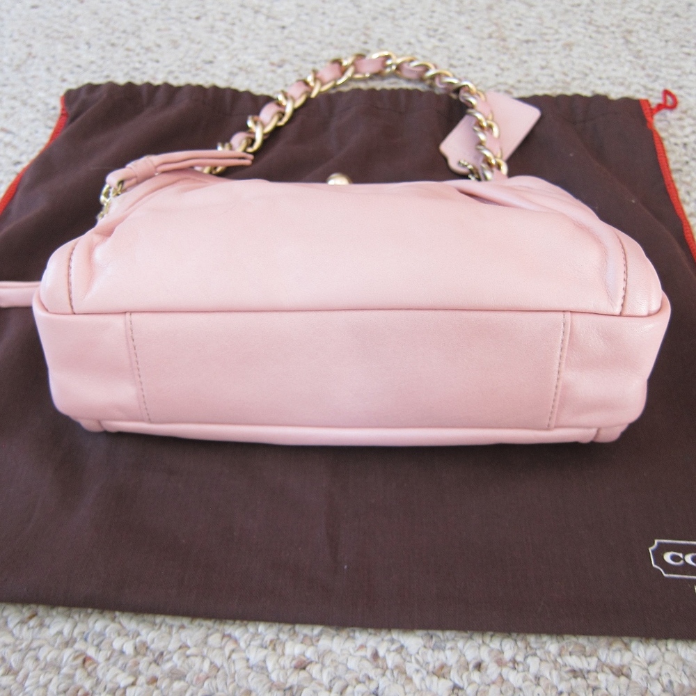 Vintage Coach Parker Handbag with Kiss Lock in Pearl Pink Leather - Picture 8 of 11