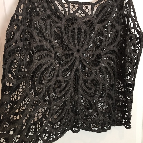 Lace Gray Crop Top - Picture 2 of 6