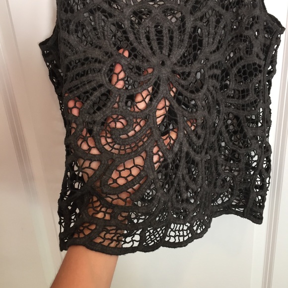 Lace Gray Crop Top - Picture 6 of 6