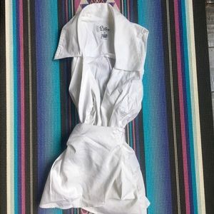 LILLY PULTIZER white collared, wrap shirt. Size 6.