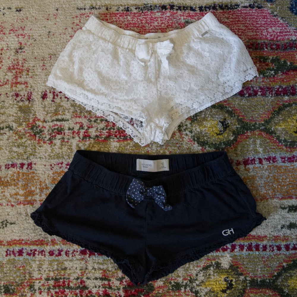 GILLY HICKS SLEEP SHORTS 2 PAIRS!