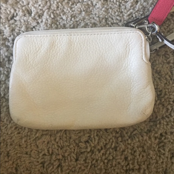 Coach wristlet - Picture 2 of 4