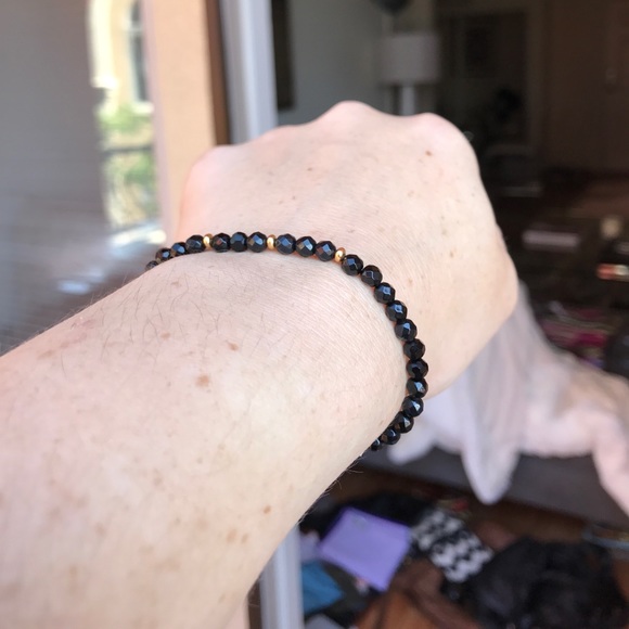 Metallic Beaded Om stretch Bracelet - Picture 4 of 8