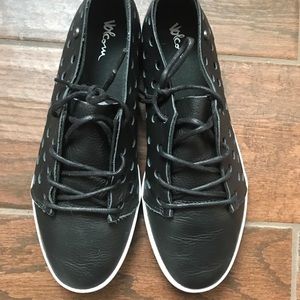 Sale!Volcom Black Leather Fashion Sneakers