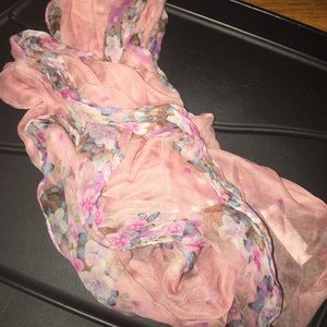 Woman's scarf