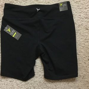 Old Navy Active fitted workout shorts, 2 pair