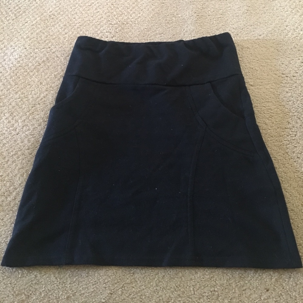 Aqua black skirt