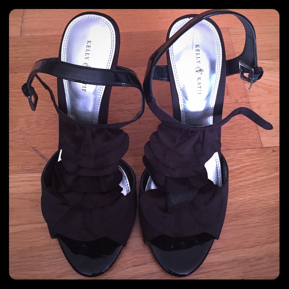 Kelly and Katie 3 inch heels. Black.