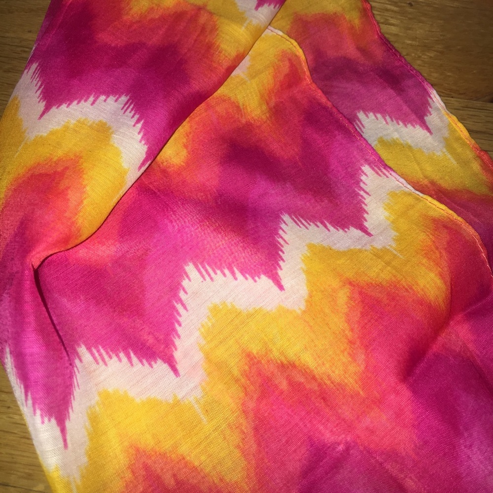 Colorful scarf - Picture 2 of 2