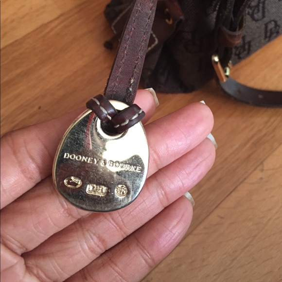 Dooney& Bourke signature bag. Gently used. - Picture 6 of 7