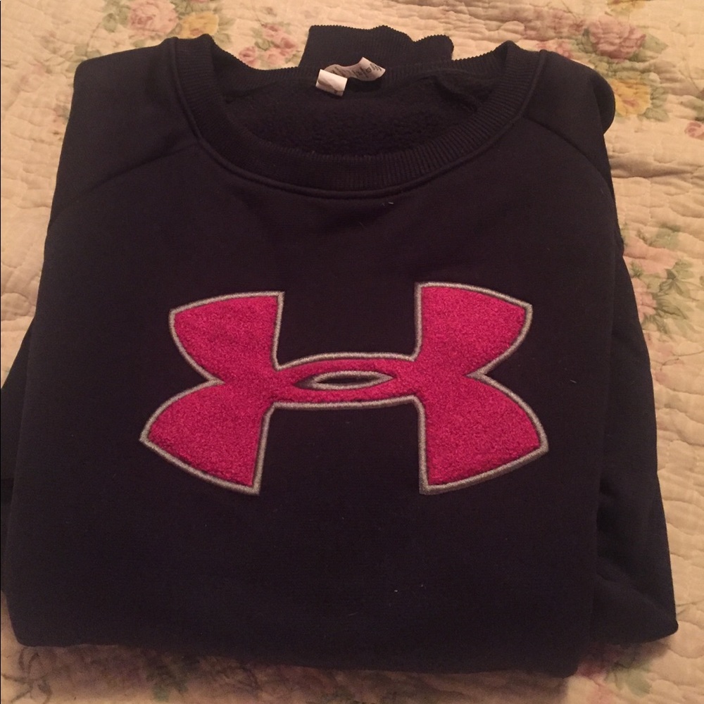Large Under Armour Sweatshirt