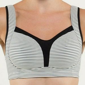 Lululemon brand new 38c bra black/white