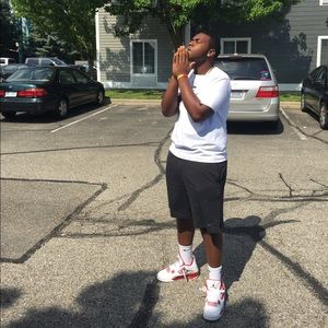 Meet your Posher, Zakiah