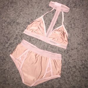 Medium swim suit, high waisted bottoms never worn.