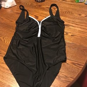 Swim suit