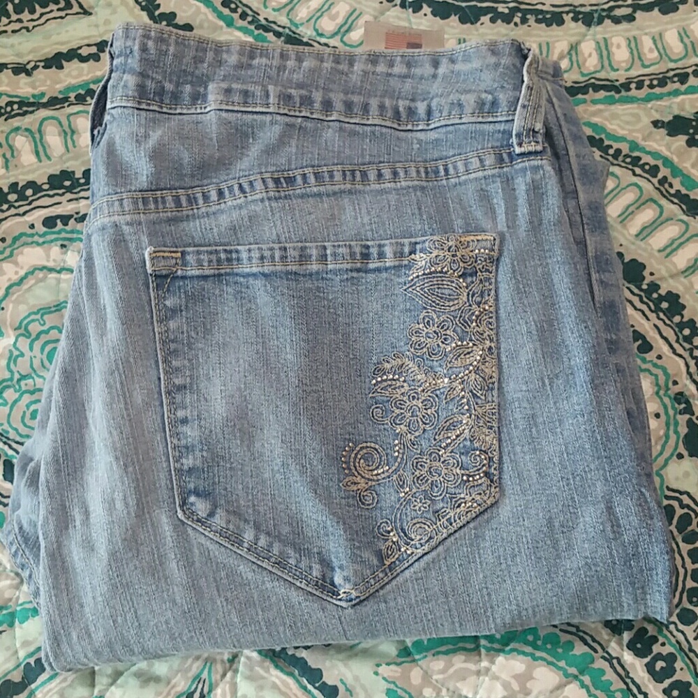 YNDJ Jean's Size 16 Straight Leg