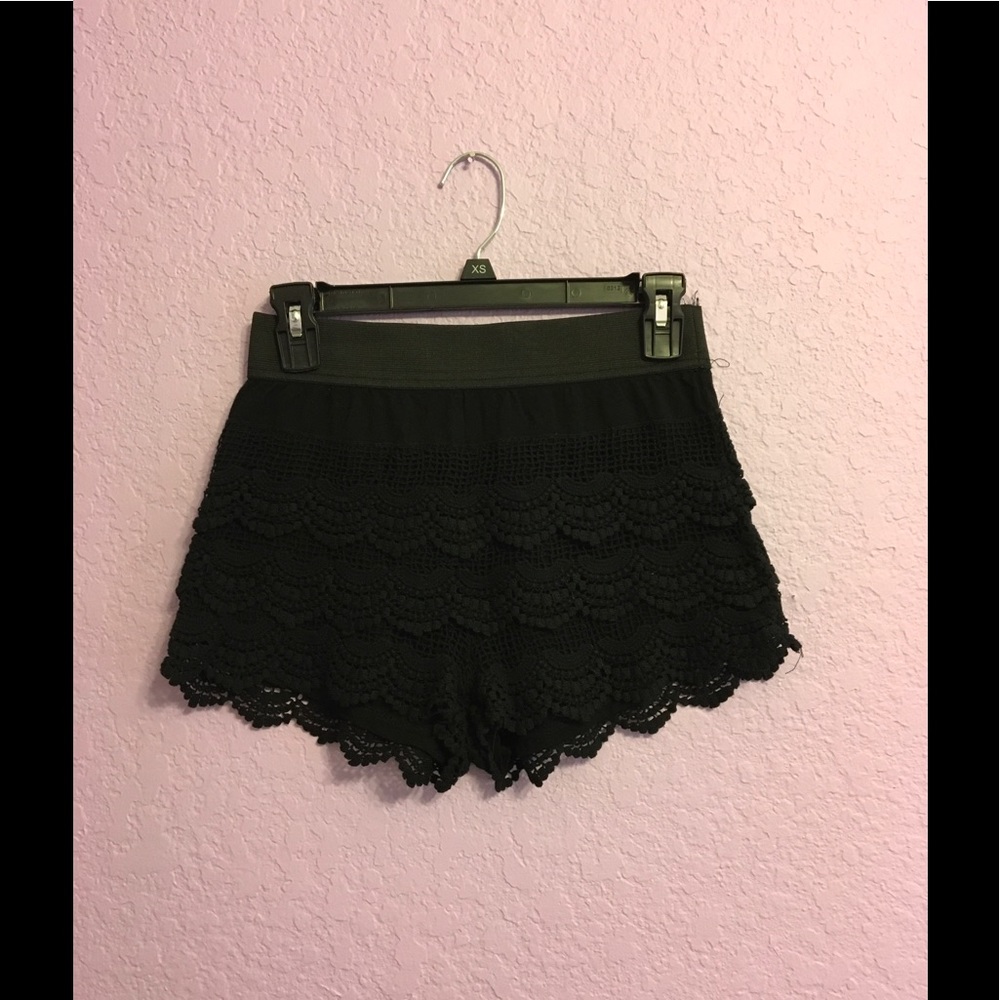 lace shorts