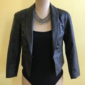 Faux leather cropped 3/4 sleeve jacket