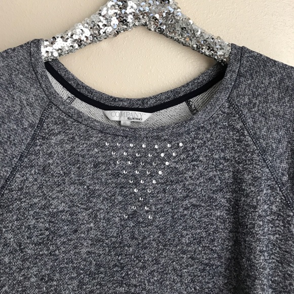 Navy pull over - Picture 2 of 2