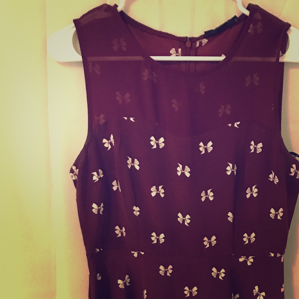 Forever 21 bow Dress.