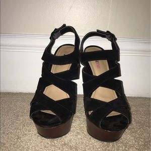 Just Fab Shaelynne wedge - worn once