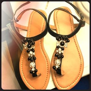 Cute summer sandals size 7