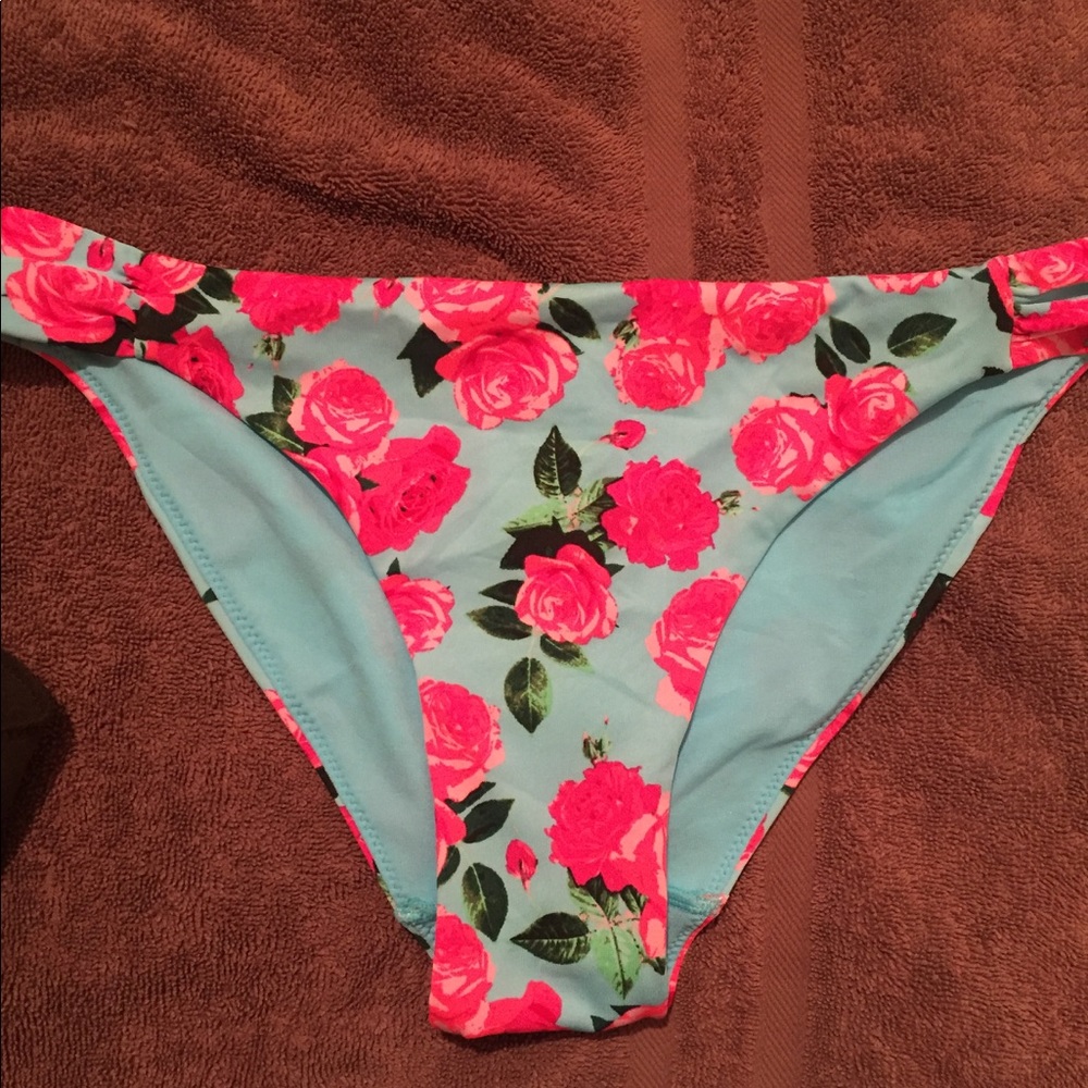 NWOT H&M bikini bottom