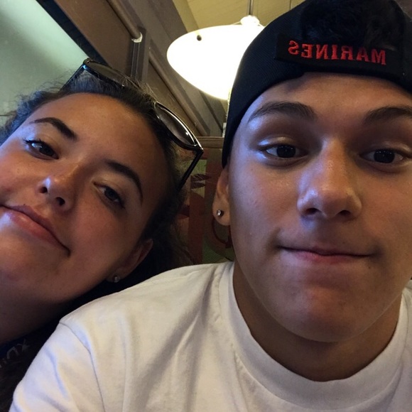 Meet your Posher, Joshua - Picture 1 of 1