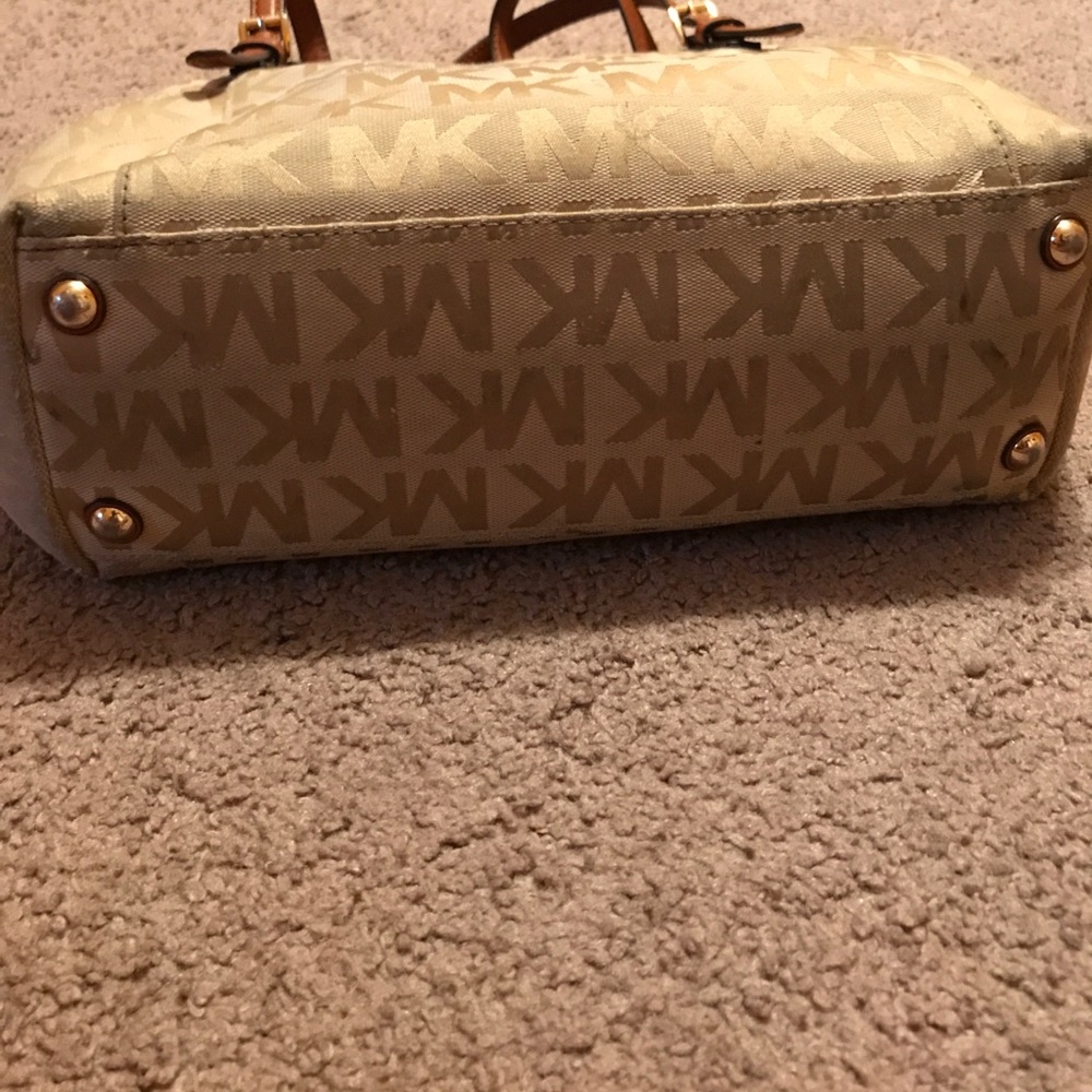 ‼️Michael Kors Bag‼️ - Picture 3 of 6
