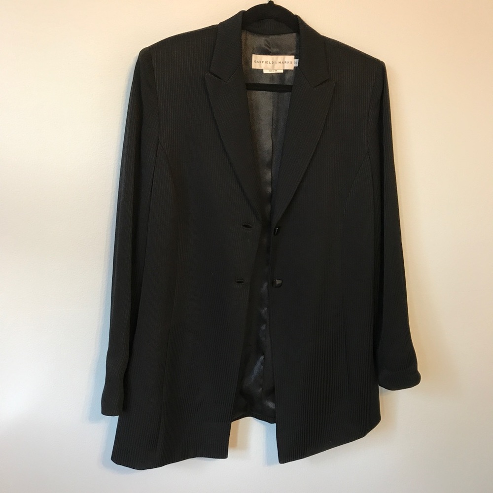Black boxy blazer