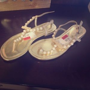 Pearl sandals