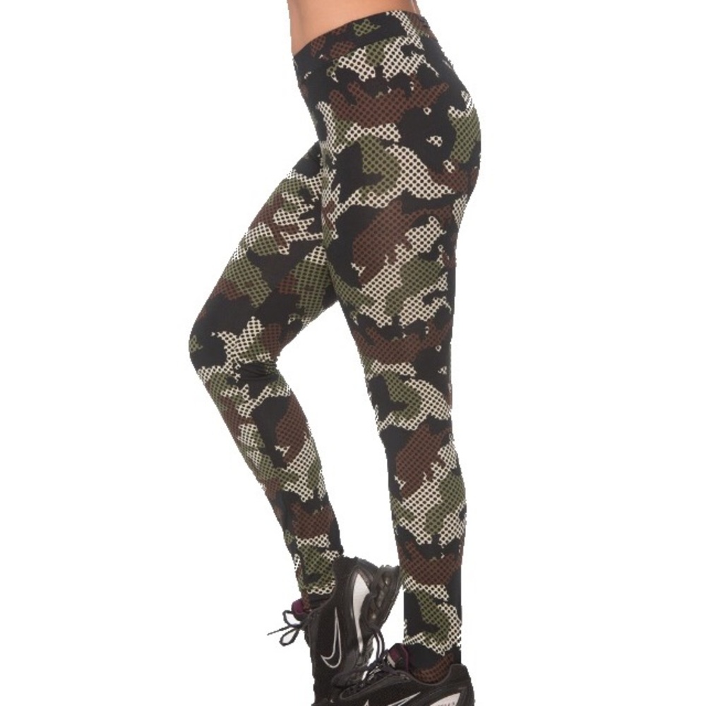 NWT Camouflage XL Stretch Leggings Pants Workout