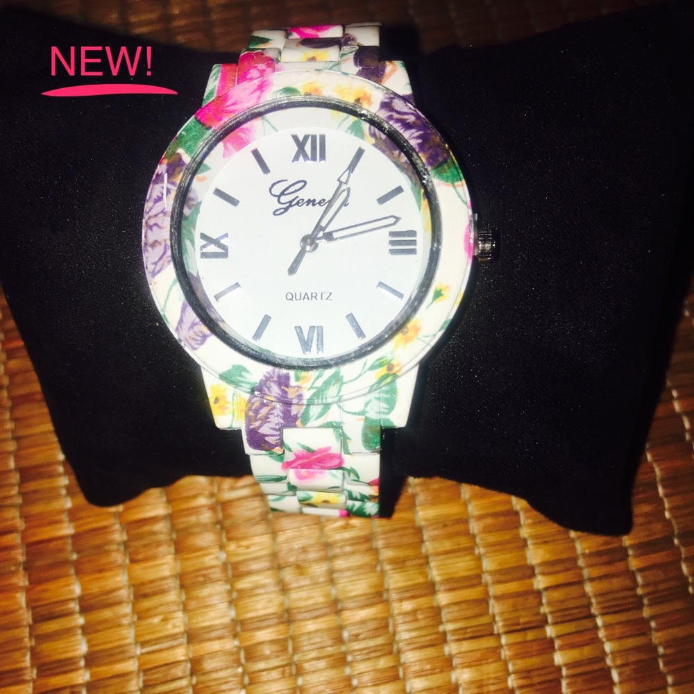 Brand new floral Print Geneva watch