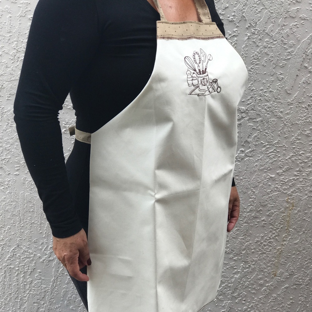 Delantal de Cocina Bordado Doble Tela Fashion Muje