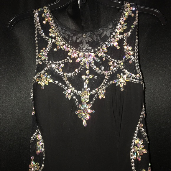 Prom Dress - Picture 2 of 5