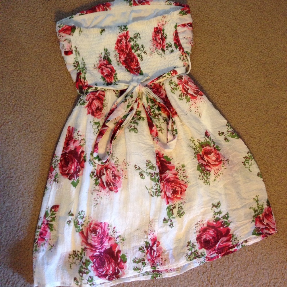 Floral Strapless Mini Dress - Picture 3 of 5