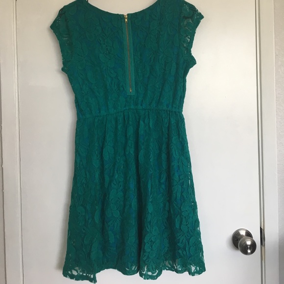 Teal/green lace dress - Picture 3 of 4