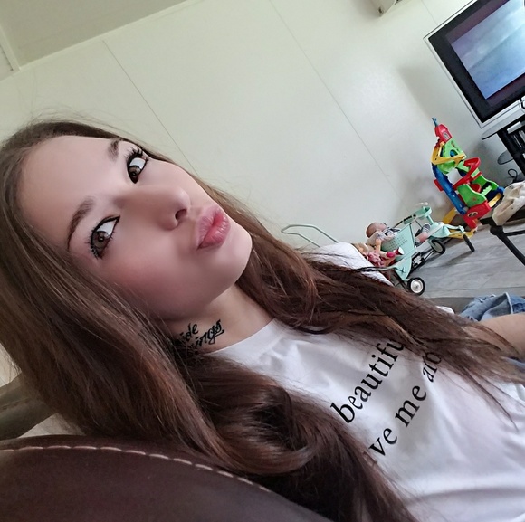 Meet your Posher, Summer - Picture 3 of 4