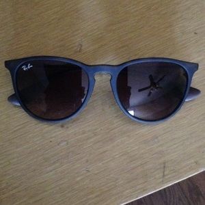 Ray-Ban Tortoise Shell  Erika Sunglasses