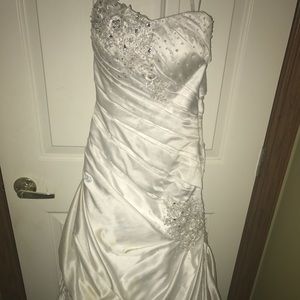 Wedding dress, custom made, great condition