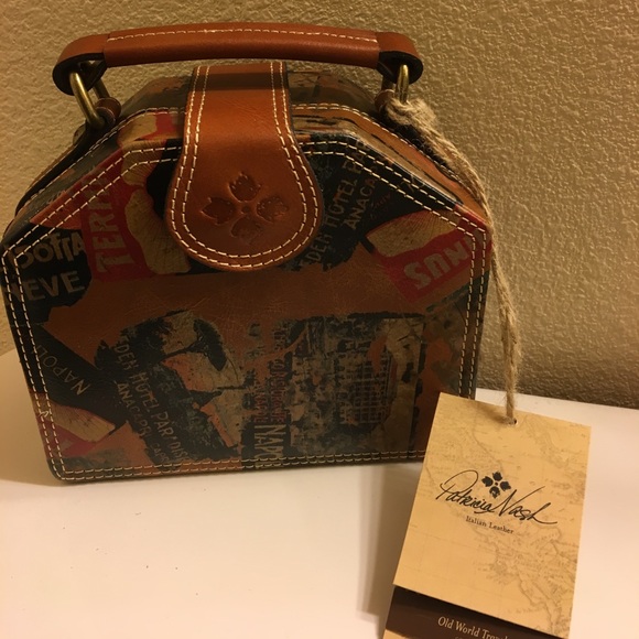 Patricia Nash Handbags - Patricia Nash Marina CB! New with tags!