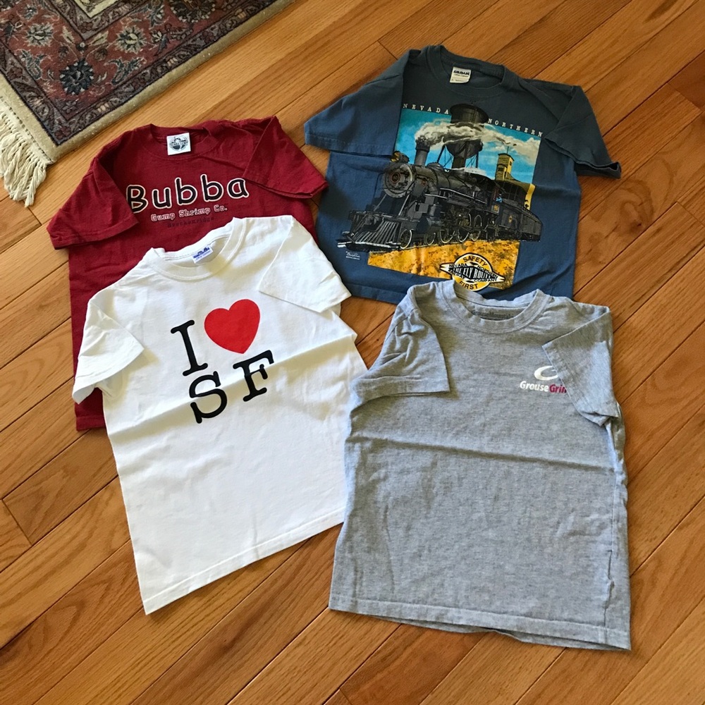 KIDS SHORT SLEEVE TEE BUNDLE 4PCS SZ S/M Like NEW!