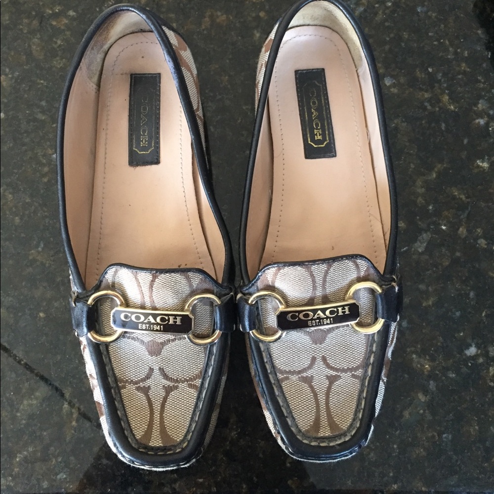 Couch Logo Shoes