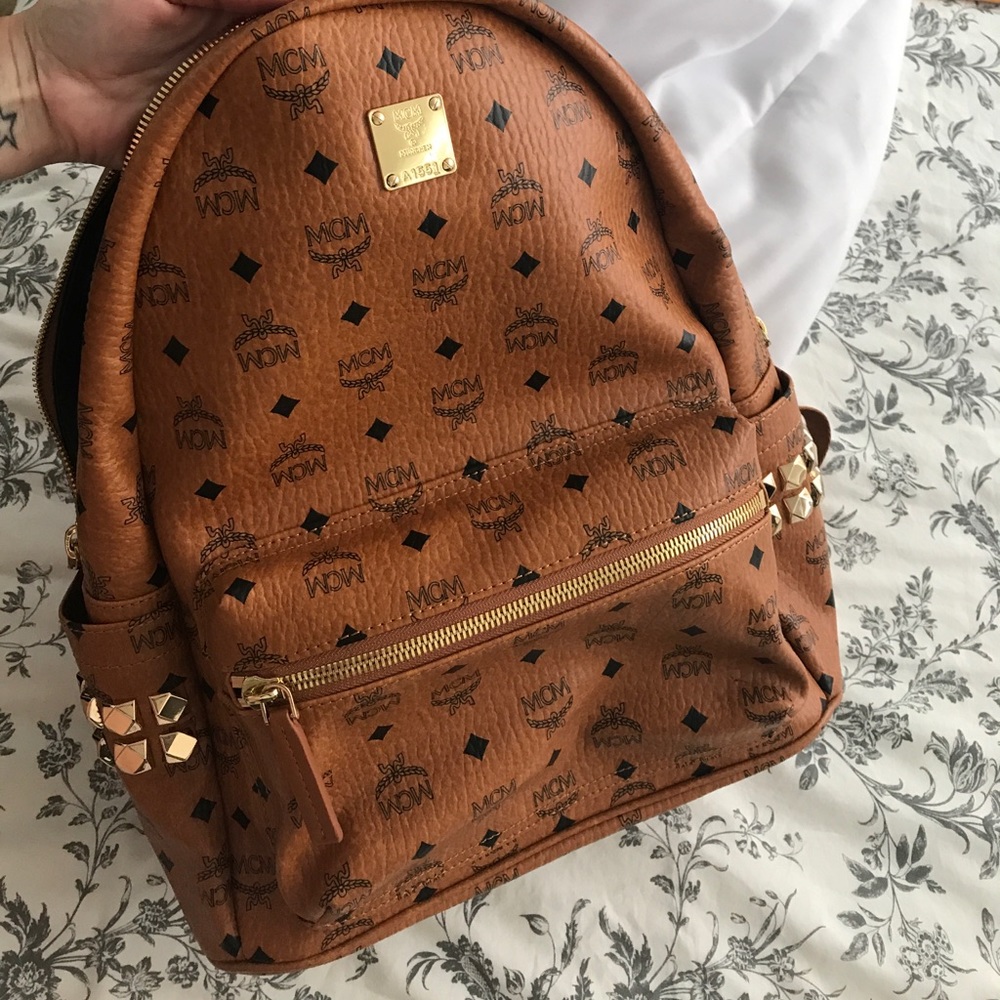 MCM medium stark backpack cognac