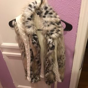 Leopard print vest